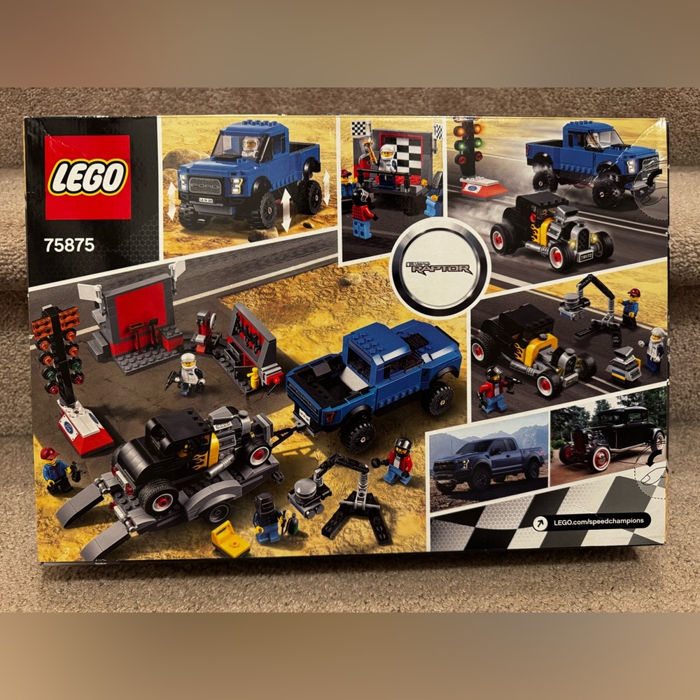 LEGO 75875 - Picture 2 of 5
